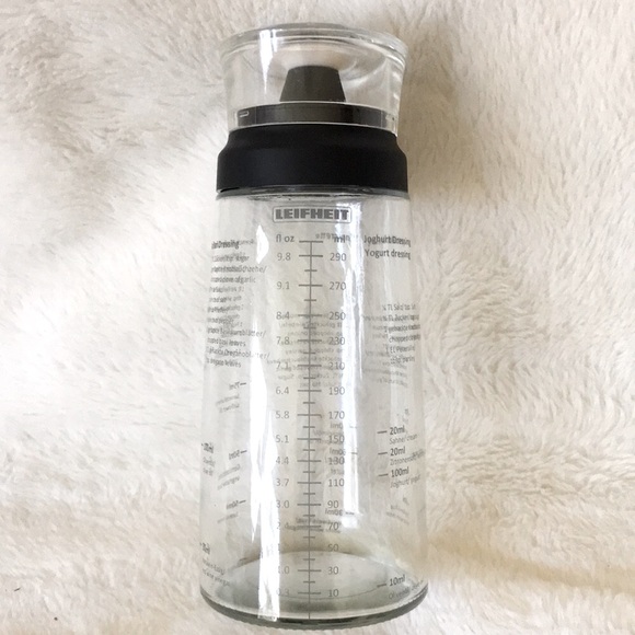 Leifheit Glass Salad Dressing Shaker Bottle with Recipes Printed on Bottle - Picture 1 of 6
